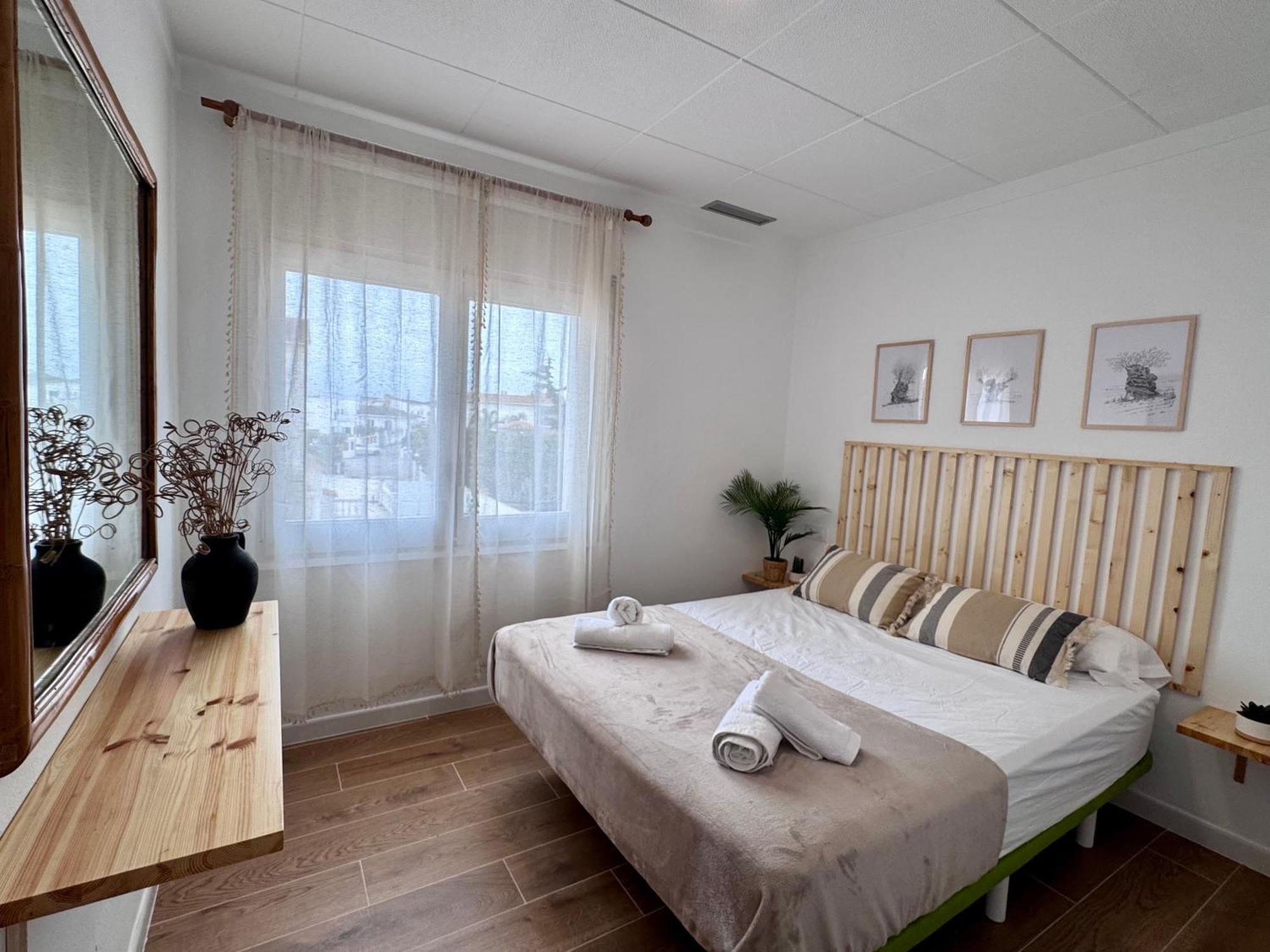 Gorgot P1 I Apartamento Con Terraza Y Piscina Comunitaria Cerca De La Playa Empuriabrava Bagian luar foto