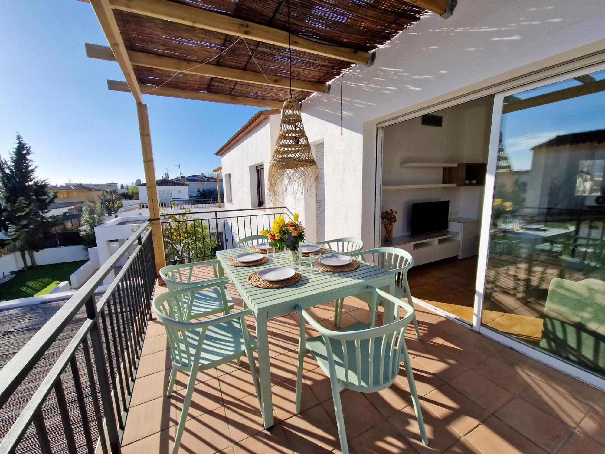 Gorgot P1 I Apartamento Con Terraza Y Piscina Comunitaria Cerca De La Playa Empuriabrava Bagian luar foto